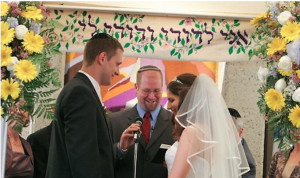 Rabbi Jason Miller Speaks to Wedding Couple